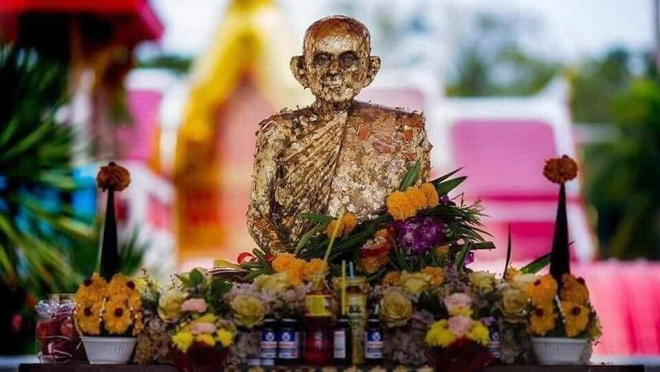 Luang-Por-Guay-008